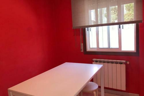Apartamento Magnifica Casa Con Garaje Muy Bien Comunicada