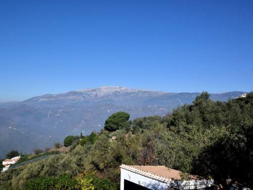 Graceful Villa In Sayalonga With Swimming Pool