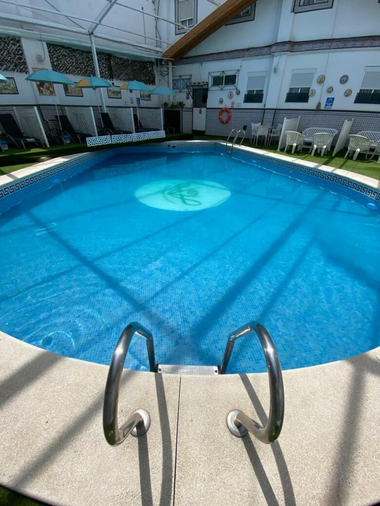 Hostal Avenida Andalucia - Solo Adultos