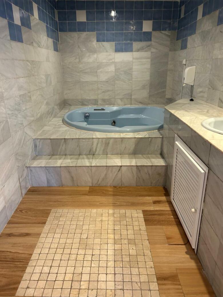 Hostal Avenida Andalucia - Solo Adultos