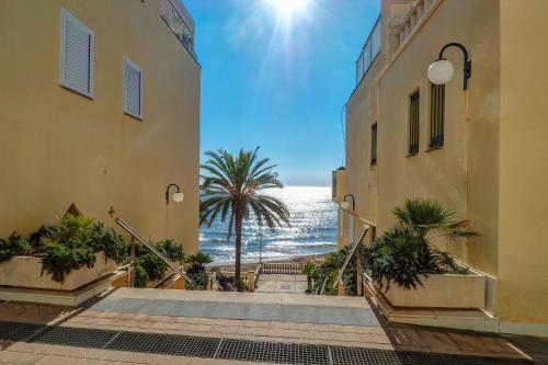 La Marina Sea Front Apartment By Hello Apartments Sitges