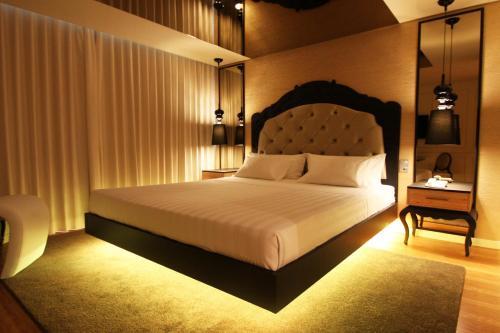 Silk Motel