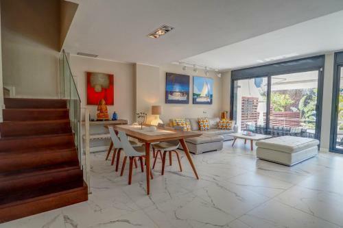 Deluxe Duplex In The Center By Hello Apartments Sitges