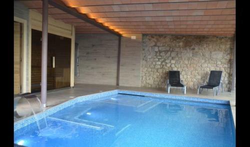 Solsona Villa Sleeps 24 With Pool