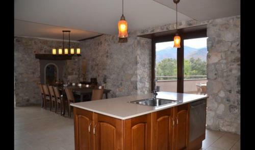 Solsona Villa Sleeps 24 With Pool