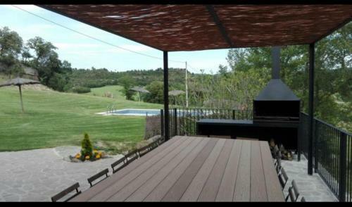 Solsona Villa Sleeps 17 With Pool