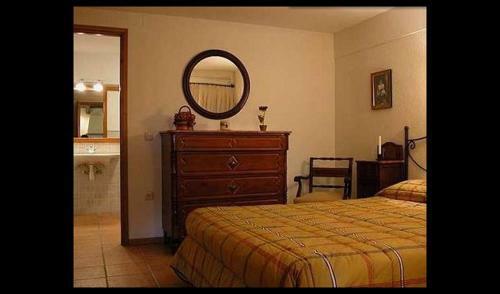 Solsona Villa Sleeps 7 With Pool