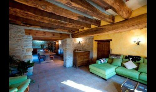 Villa In Taradell Sleeps 5