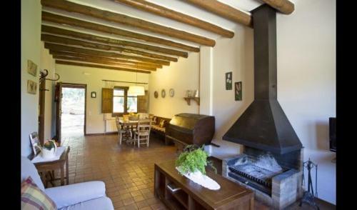 Villa In Taradell Sleeps 5