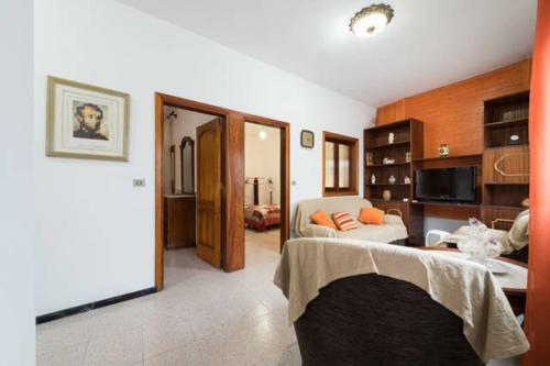 Big House 16 People