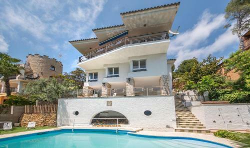 Th128 Villa Con Vistas A La Playa La Mora