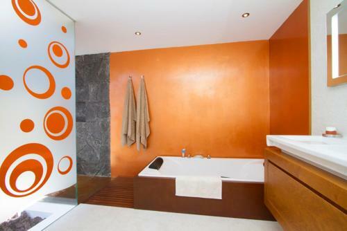 Villa Natalie - 5 Bedroom Swimming Pool With Jacuzzi