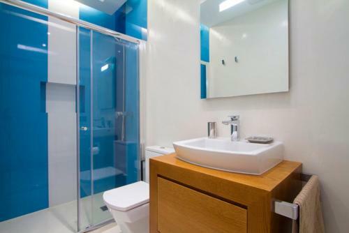 Villa Natalie - 5 Bedroom Swimming Pool With Jacuzzi