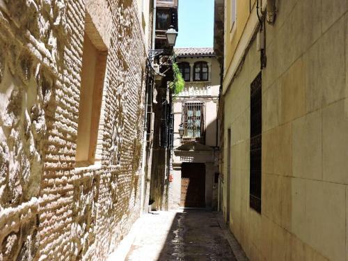 Apartment With One Bedroom In Toledo With Wifi