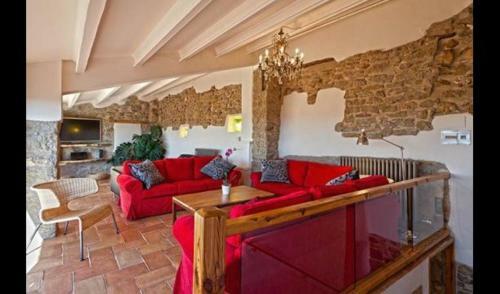 Tiurana Villa Sleeps 20 With Pool And Air Con