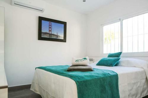 Playamar Villa Sleeps 4 With Pool Air Con And Wifi