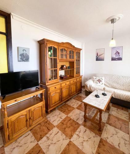 Apartamento Spacious Flat In Torremolinos With Sea Views!