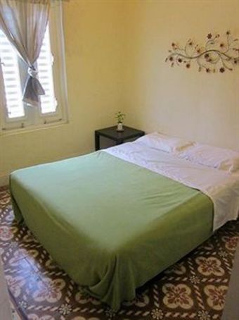 Hostal The Palace Hostel