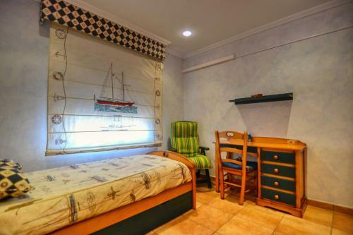 Espacious 4b Apartment In 2�row Of Cura Beach