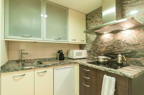 Lets Holidays Codolar 2 Apartment