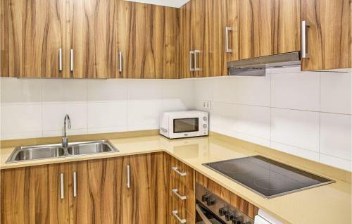 Nice Apartment In Tossa de Mar, Girona With 2 Bedrooms