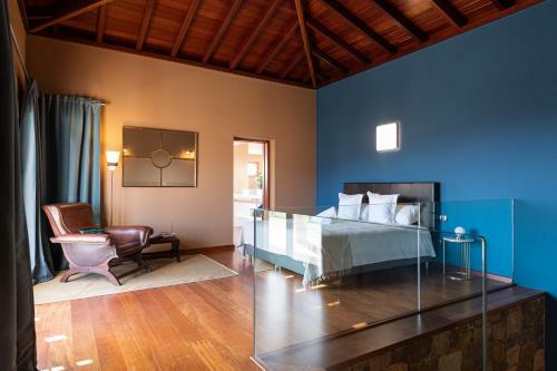 Oasis Villa With Swimming Pool In 4000m2 Garden