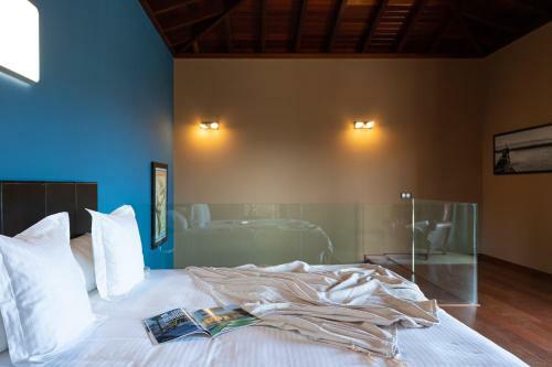 Oasis Villa With Swimming Pool In 4000m2 Garden