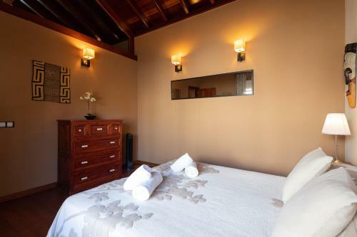 Oasis Villa With Swimming Pool In 4000m2 Garden