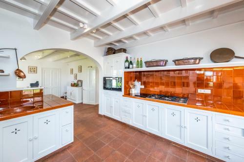 Trebeluger Villa Sleeps 14 With Pool And Air Con