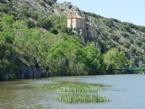 Apartamentos El Balcon Del Ca�on Valdemaluque