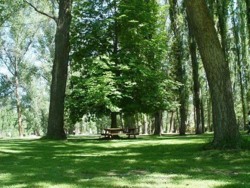 Apartamentos El Balcon Del Ca�on Valdemaluque