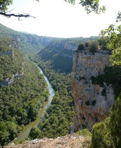 Apartamentos El Balcon Del Ca�on Valdemaluque