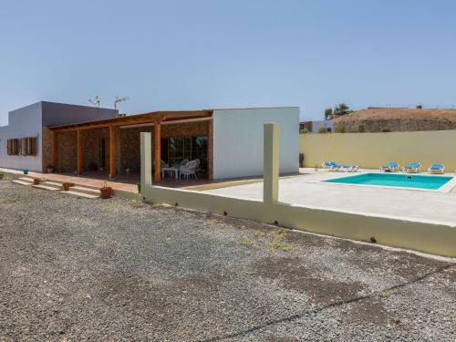 Exclusive Villa In Tuineje With Private Swimming Pool