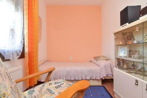 Vallcanera Villa Sleeps 5 Pool