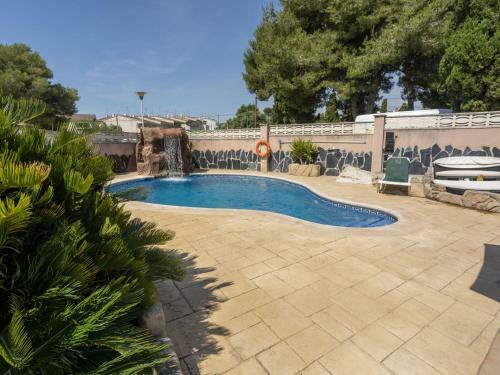 Premium Holiday Home In El Vendrell With Swimming Pool