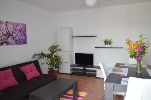 Ground Floor Apartment In Vera Playa, Private Patio, West Facing
