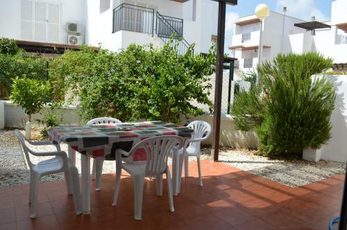 Ground Floor Apartment In Vera Playa, Private Patio, West Facing
