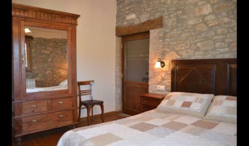 Vic Villa Sleeps 8 With Pool