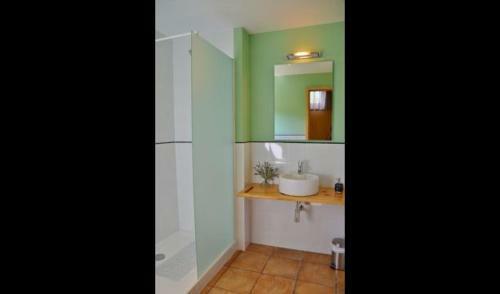 Vilada Villa Sleeps 15 With Pool