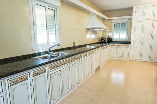 Villa Grande Del Aljarafe