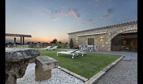 Villa In El Vilosell Sleeps 6 With Pool And Air Con