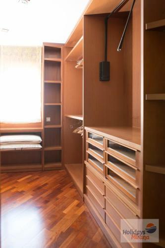 Hostal Holidays Mirana
