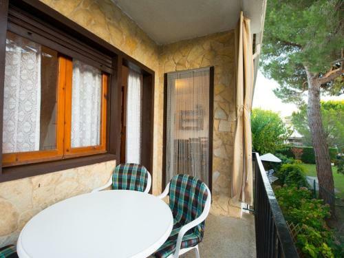 Risvall, Apartamento 6