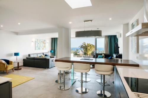 Causel - Luxury Villa With Hot Tub