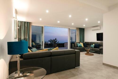 Causel - Luxury Villa With Hot Tub