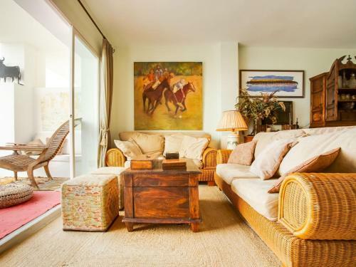 Pretty Apartment In San Roque Near River