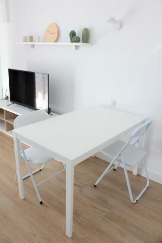 Superb Seaview Apartment In Playa de Las Americas
