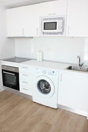 Superb Seaview Apartment In Playa de Las Americas