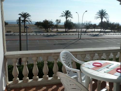 Apartamento En Primera Linea Playa Ref 285