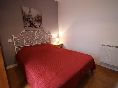 2 Bedroom Apartment Within Walking Distance To The Beach